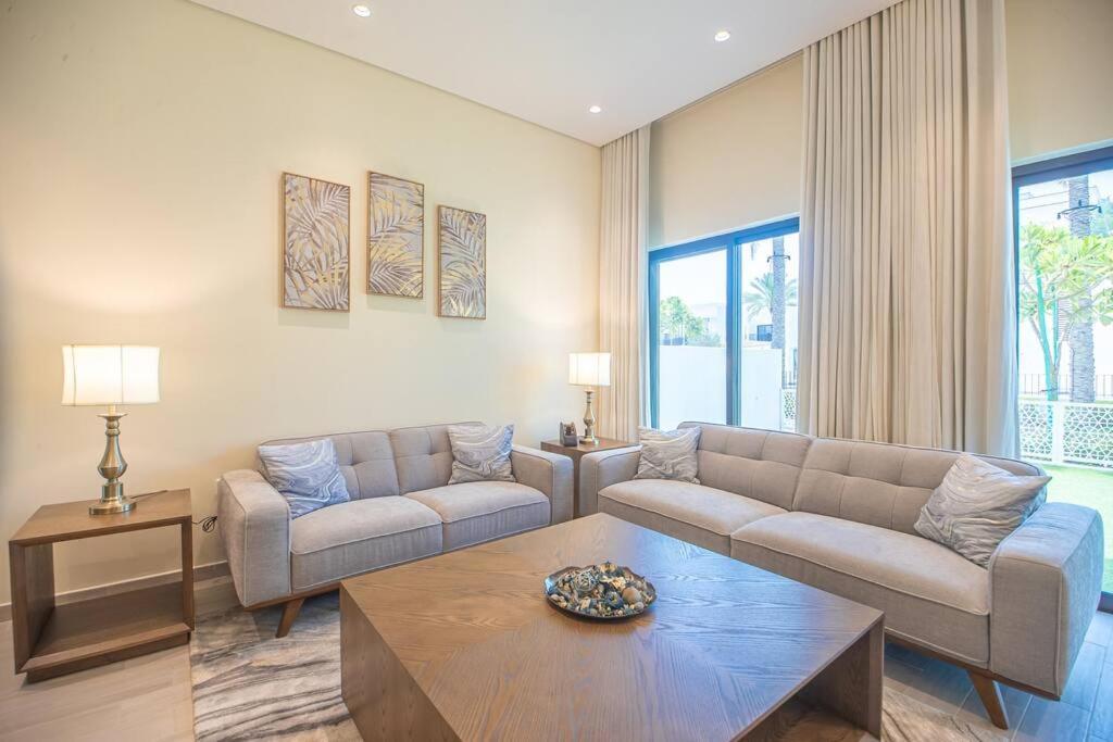 Luxury 3 Bdr Villa By The Sea 54 Fujairah Exterior photo