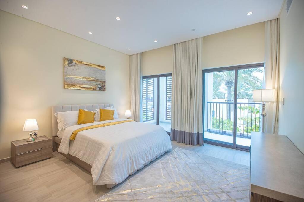 Luxury 3 Bdr Villa By The Sea 54 Fujairah Exterior photo