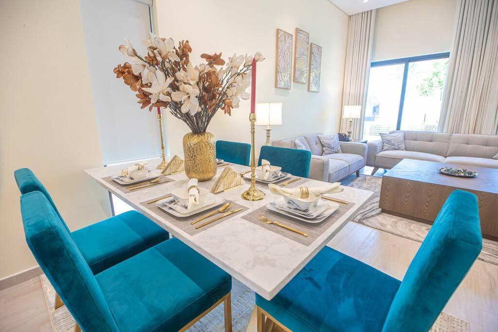 Luxury 3 Bdr Villa By The Sea 54 Fujairah Exterior photo
