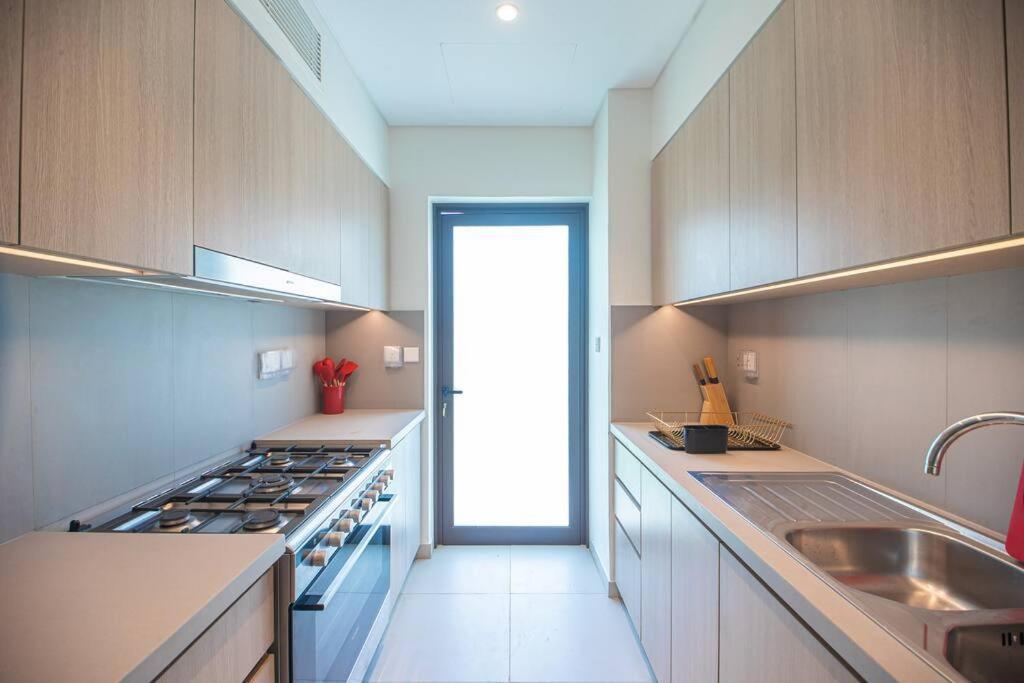 Luxury 3 Bdr Villa By The Sea 54 Fujairah Exterior photo