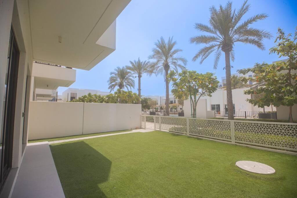 Luxury 3 Bdr Villa By The Sea 54 Fujairah Exterior photo